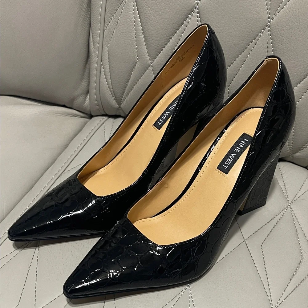 Nine West TAMANT Black Croc-Embossed Block Heel Pumps - Picture 8 of 11